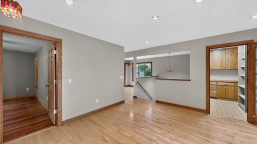 FORMAL DINING