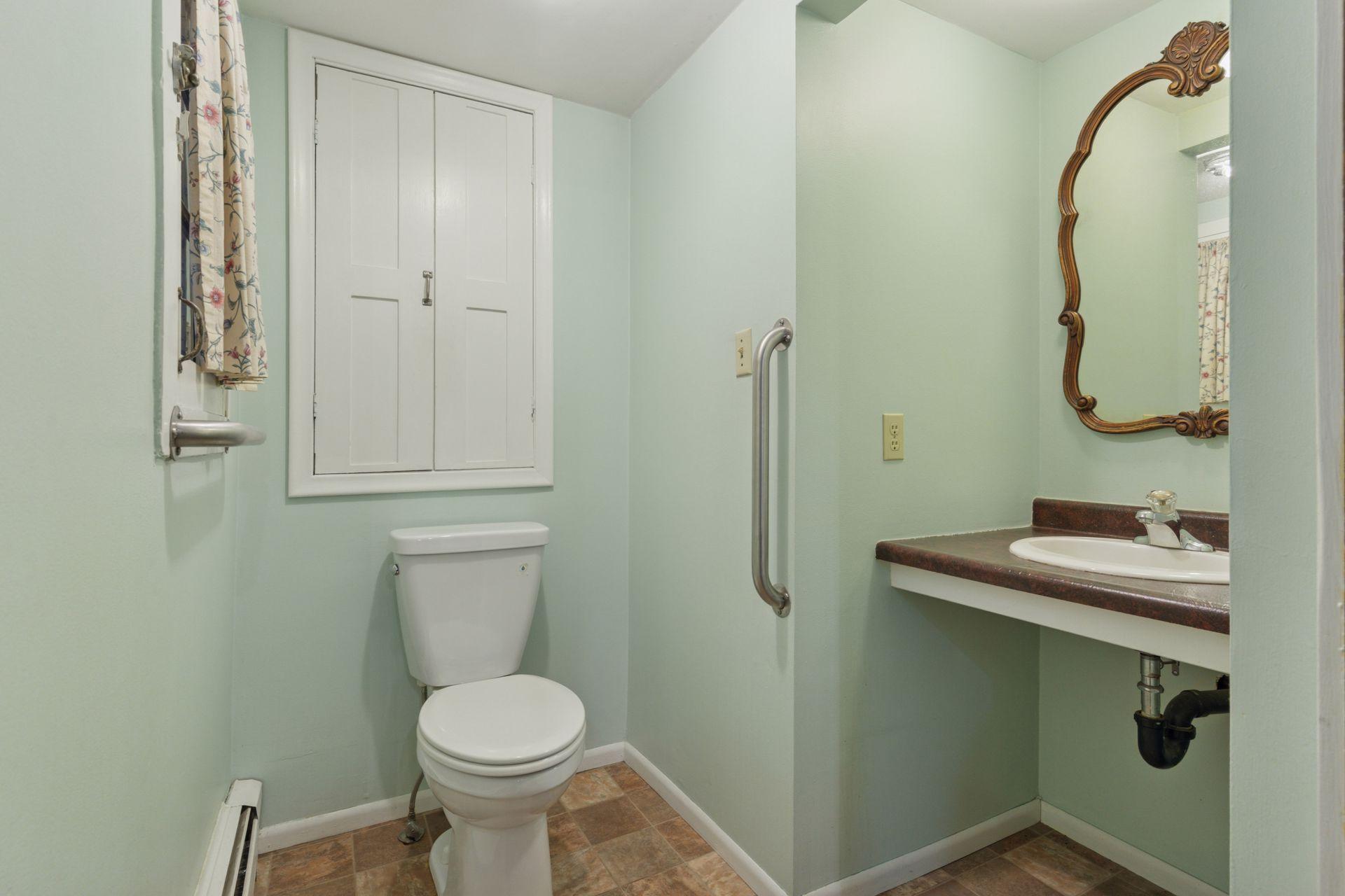 Main floor bathroom
