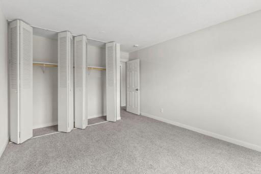 2801 Flag Avenue N, 212, Minneapolis, MN 55427