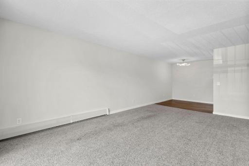 2801 Flag Avenue N, 212, Minneapolis, MN 55427