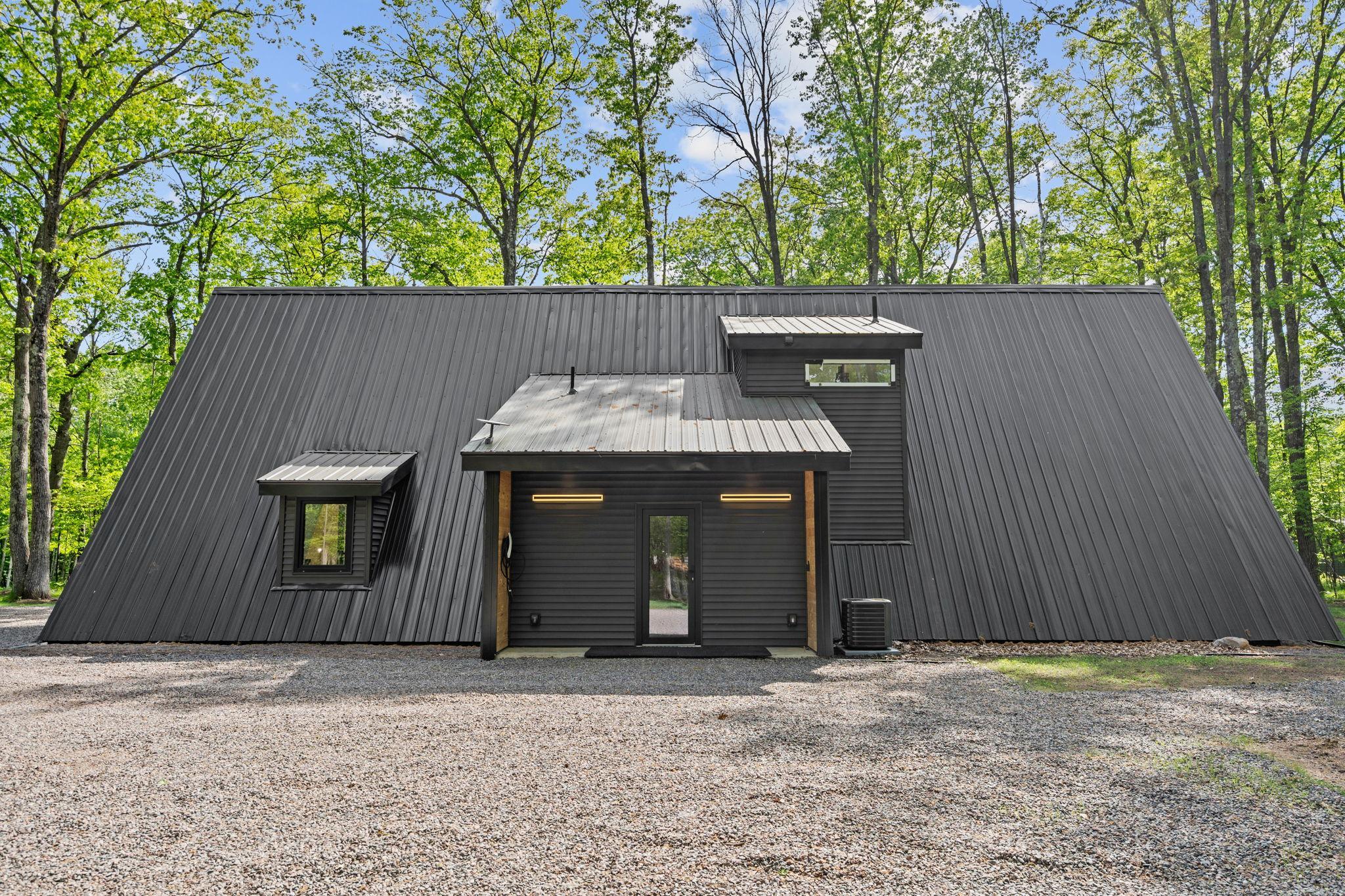 10-web-or-mls-42991 Furey Rd-10.jpg