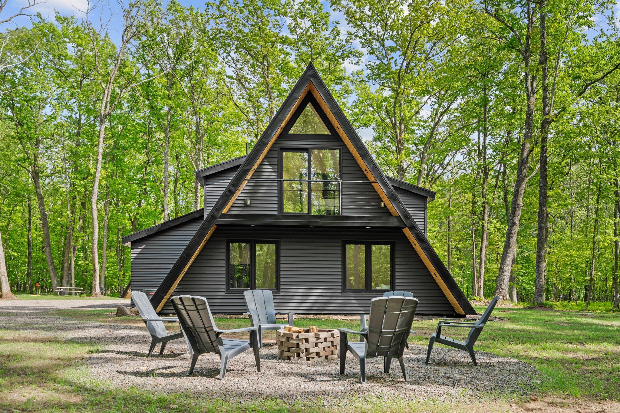 15-web-or-mls-42991 Furey Rd-15.jpg