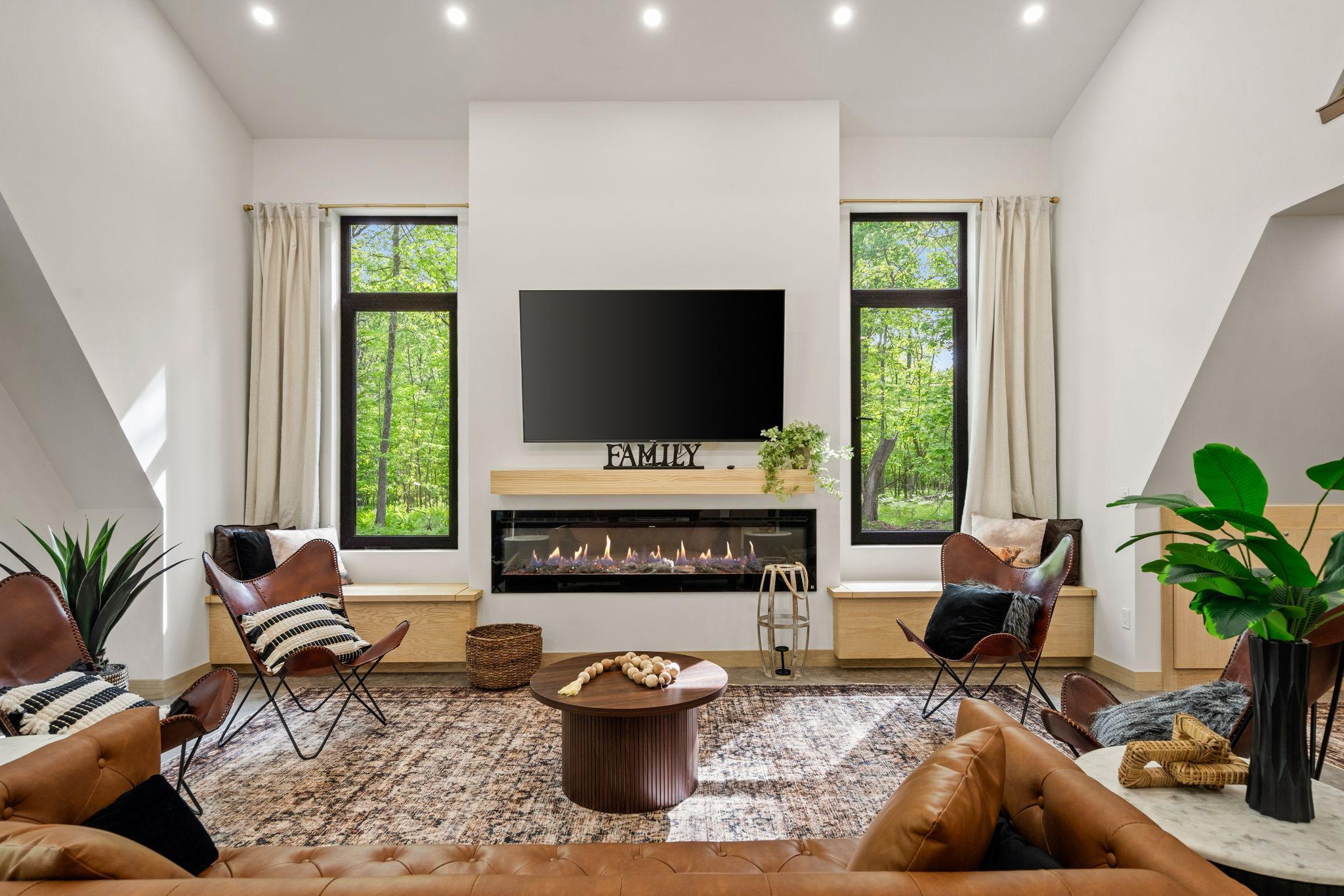 48-web-or-mls-42991 Furey Rd-48.jpg