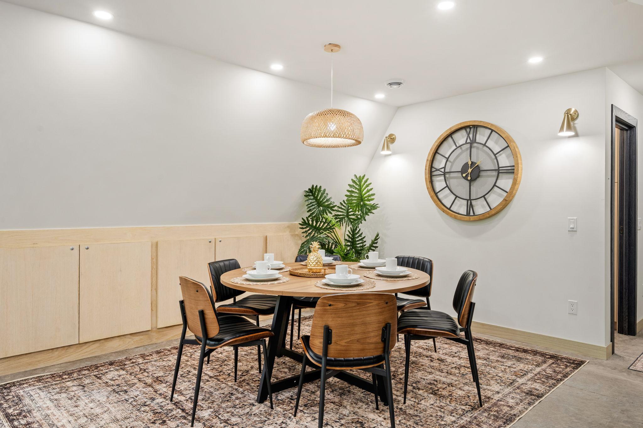 49-web-or-mls-42991 Furey Rd-49.jpg