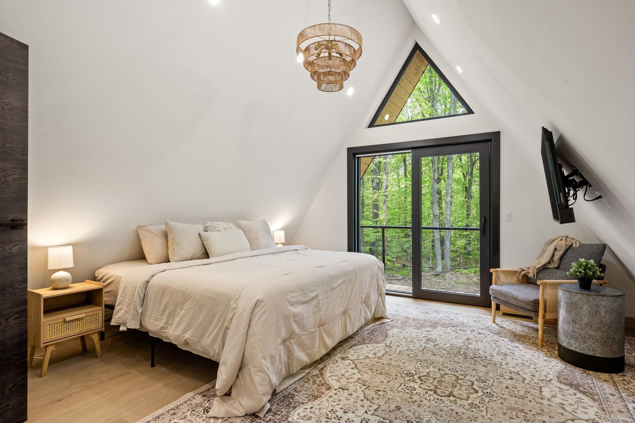 68-web-or-mls-42991 Furey Rd-68.jpg
