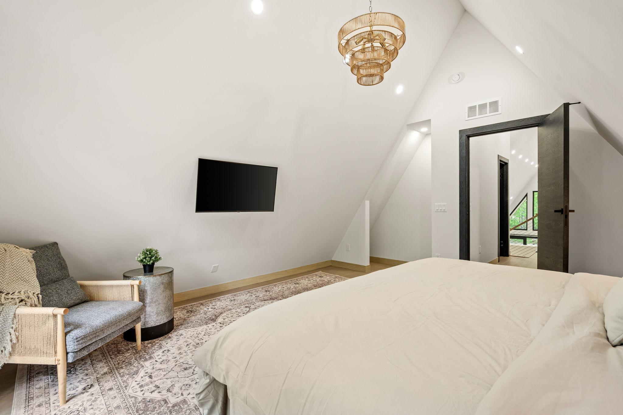 69-web-or-mls-42991 Furey Rd-69.jpg
