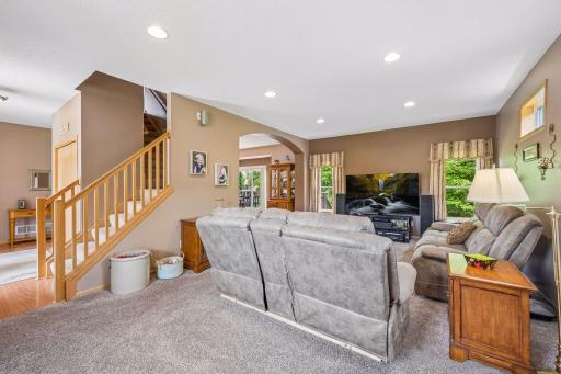 680 Kayla Lane, Hanover, MN 55341