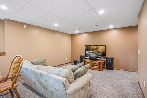 680 Kayla Lane, Hanover, MN 55341