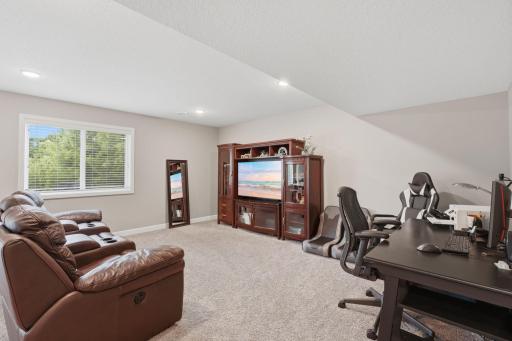 7207 208th Circle N, Forest Lake, MN 55025