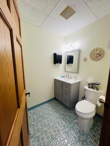 1641 Robert Street S, Saint Paul, MN 55118