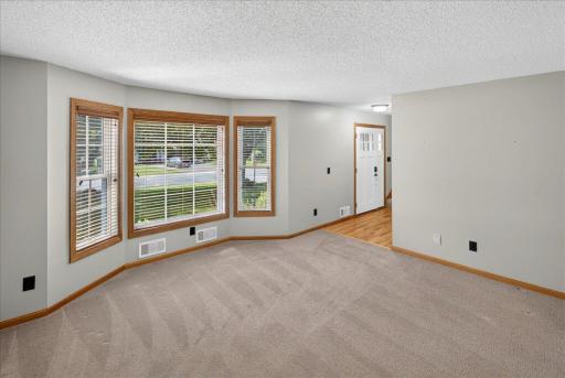 4708 Weston Hills Drive, Eagan, MN 55123