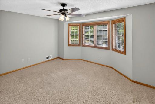4708 Weston Hills Drive, Eagan, MN 55123