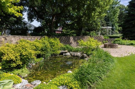 4708 Weston Hills Drive, Eagan, MN 55123
