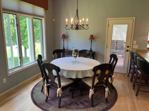 868 Bavaria Hills Terrace, Chaska, MN 55318