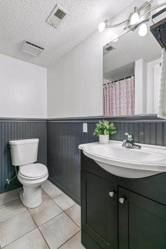 3970 Yorktown Lane N, Minneapolis, MN 55441