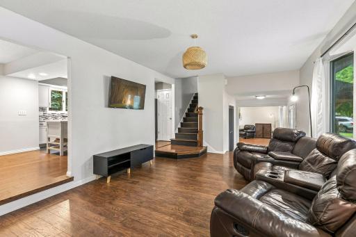 3970 Yorktown Lane N, Minneapolis, MN 55441
