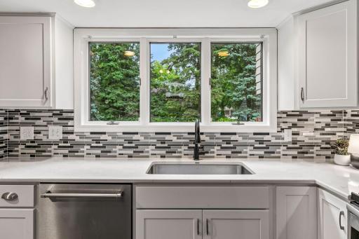 3970 Yorktown Lane N, Minneapolis, MN 55441