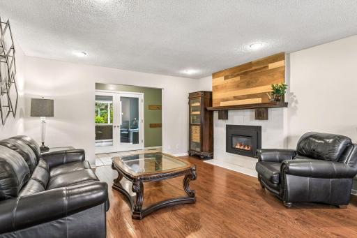 3970 Yorktown Lane N, Minneapolis, MN 55441