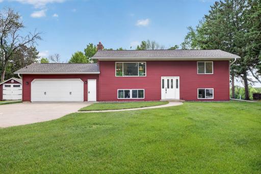 6266 Rivlyn Avenue NW, Anoka, MN 55303
