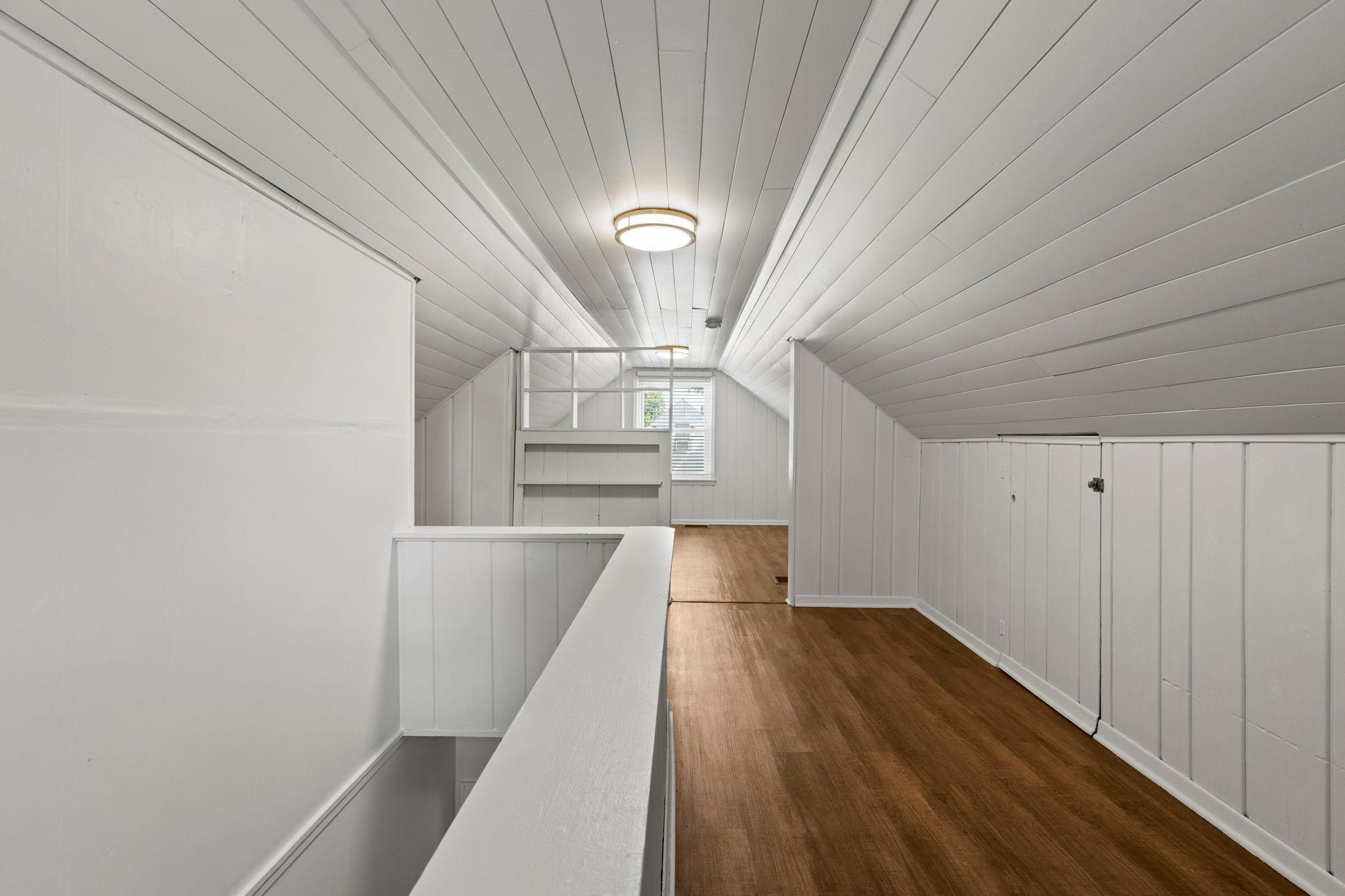 32-web-or-mls-7032 Stevens Ave-144.JPG
