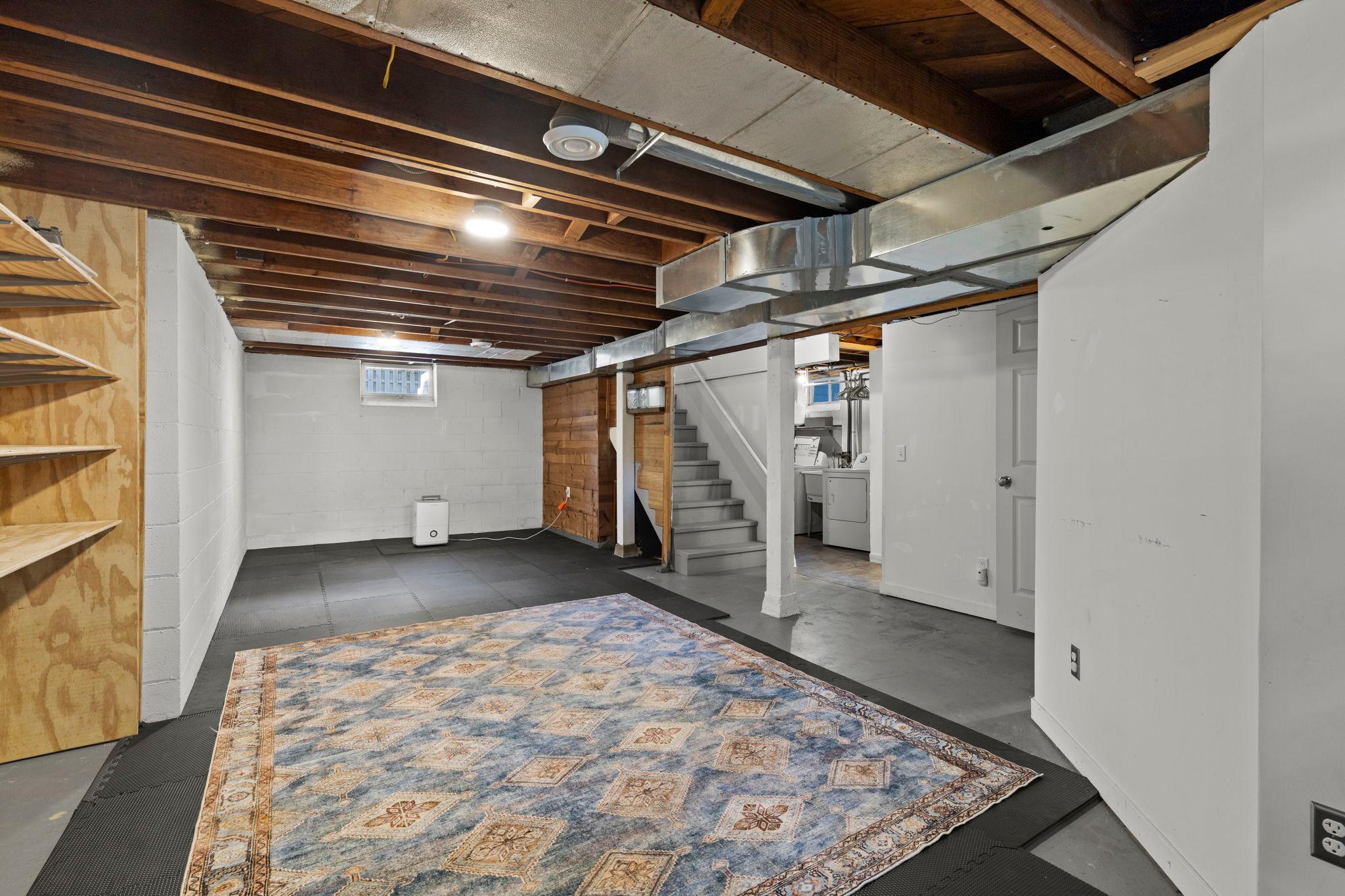 41-web-or-mls-7032 Stevens Ave-78.JPG