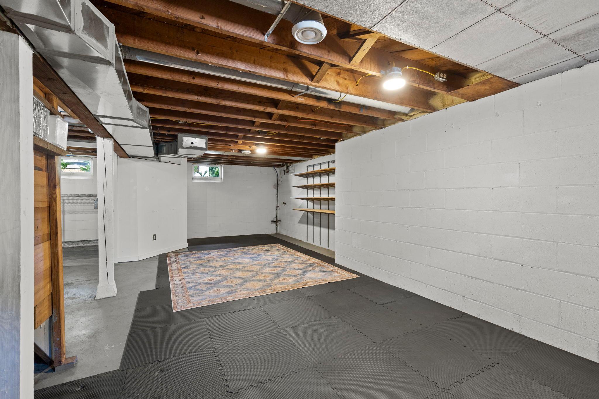 43-web-or-mls-7032 Stevens Ave-84.JPG