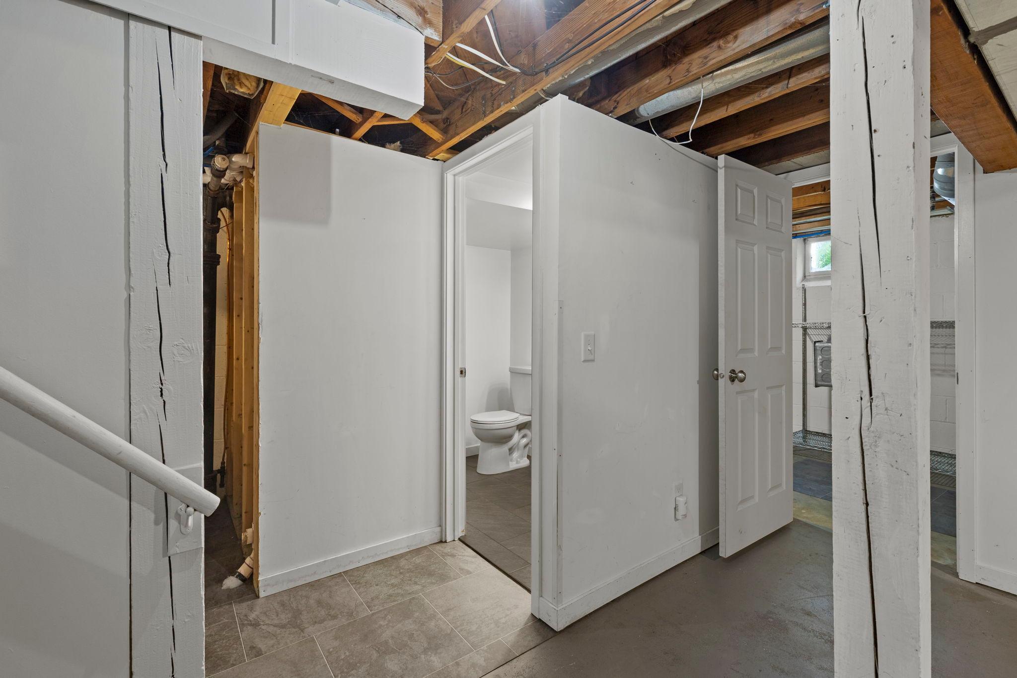 44-web-or-mls-7032 Stevens Ave-87.JPG