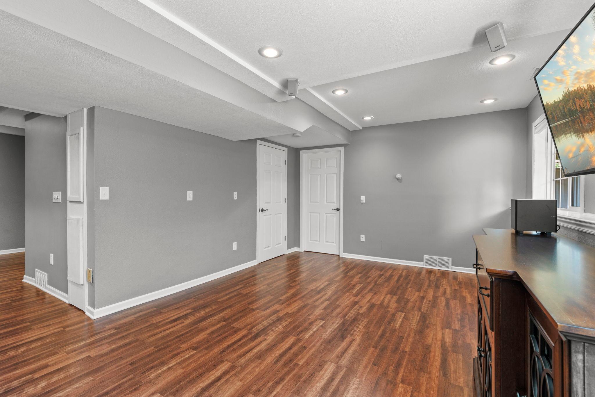 63-web-or-mls-1801 Valley Ridge Trail S-427.jpg