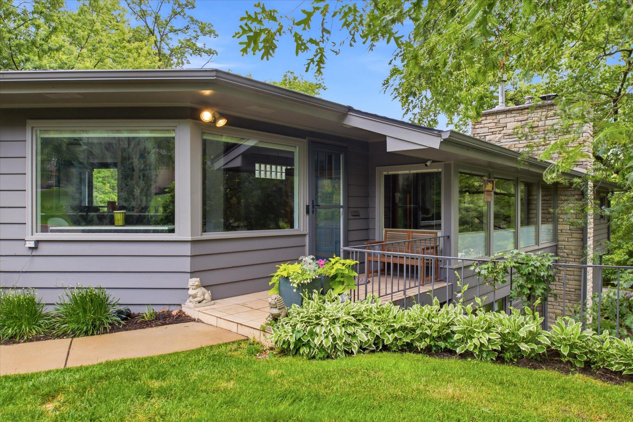301 Ardmore Dr