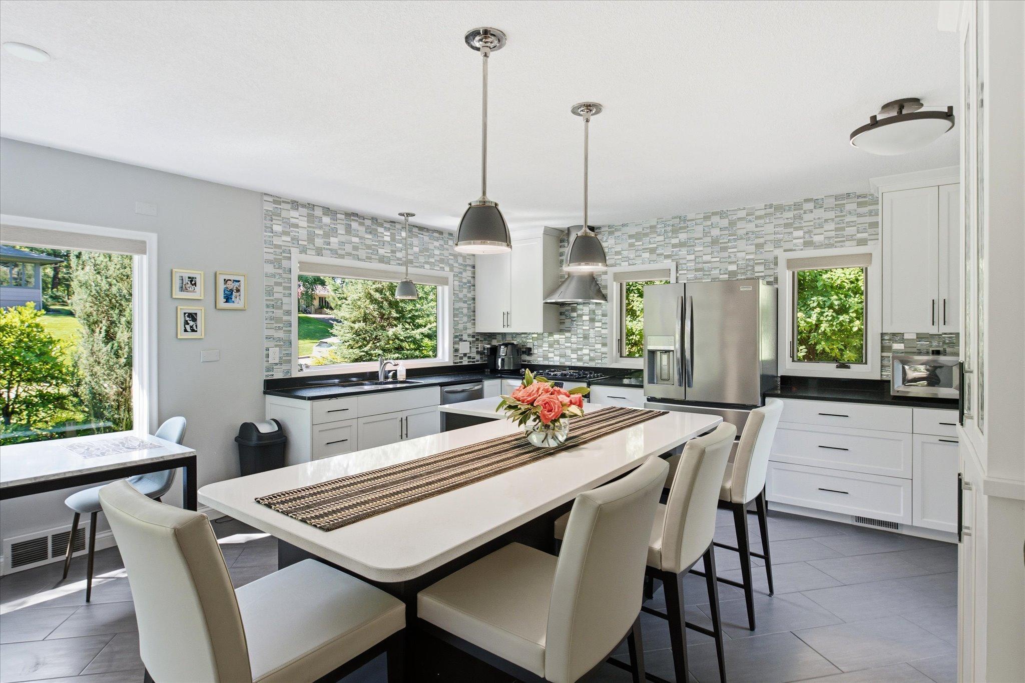 Informal dining off the kitchen