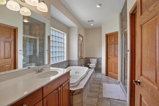 1443 18th Avenue NW, Faribault, MN 55021