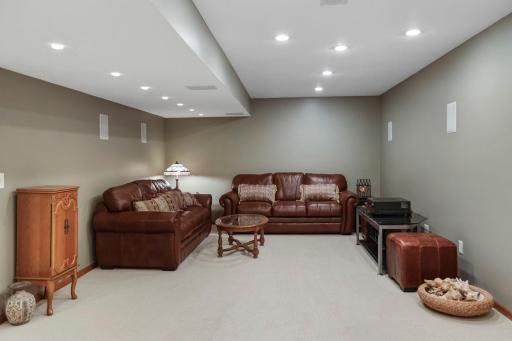 1443 18th Avenue NW, Faribault, MN 55021