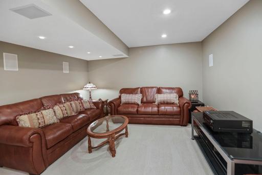 1443 18th Avenue NW, Faribault, MN 55021