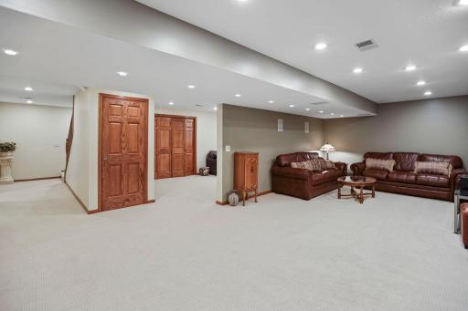 1443 18th Avenue NW, Faribault, MN 55021
