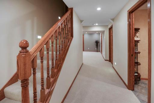 1443 18th Avenue NW, Faribault, MN 55021