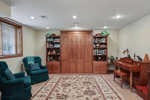 1443 18th Avenue NW, Faribault, MN 55021