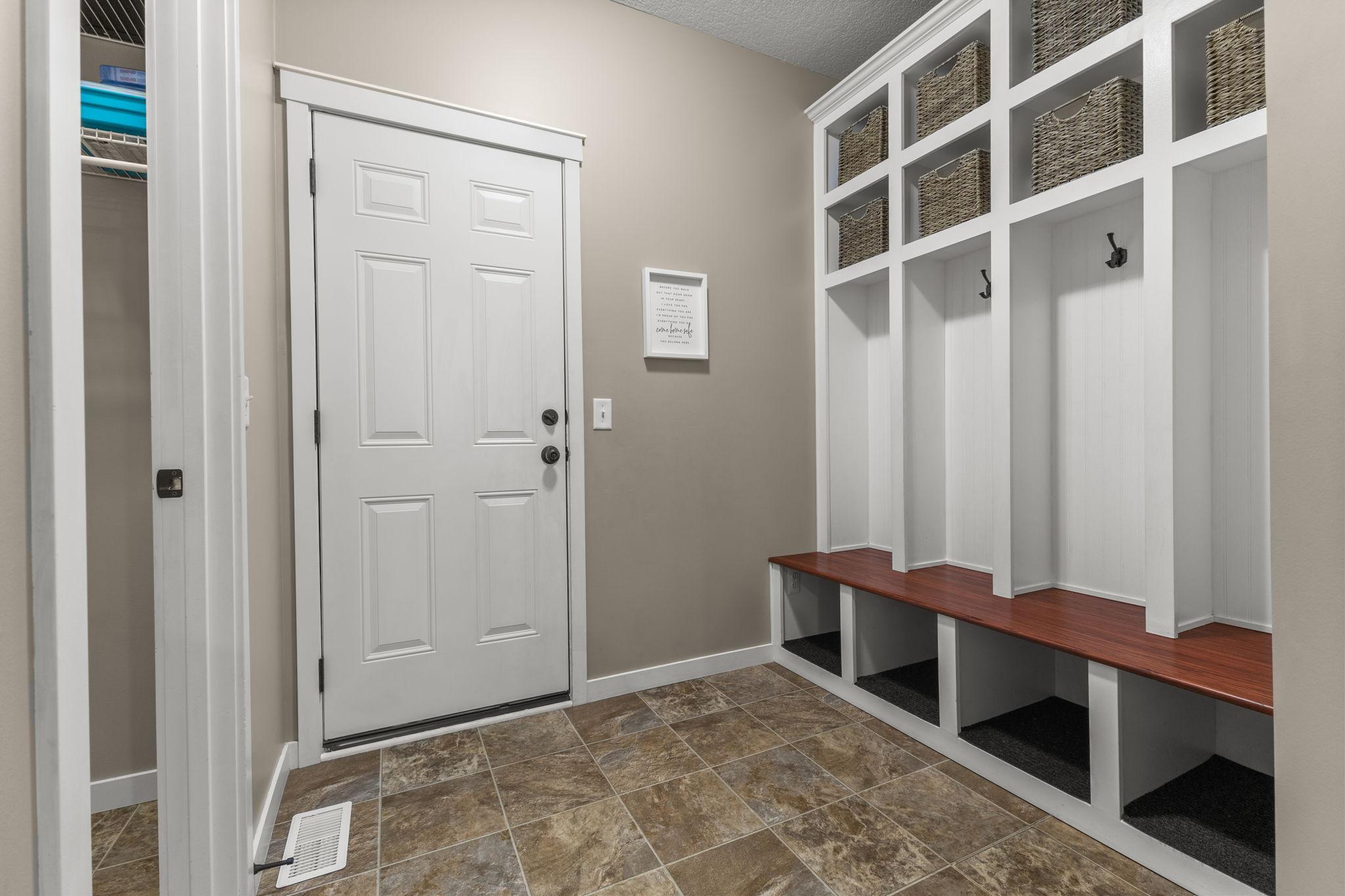 Vivid Spaces_1439 5th St SW, _27.JPG