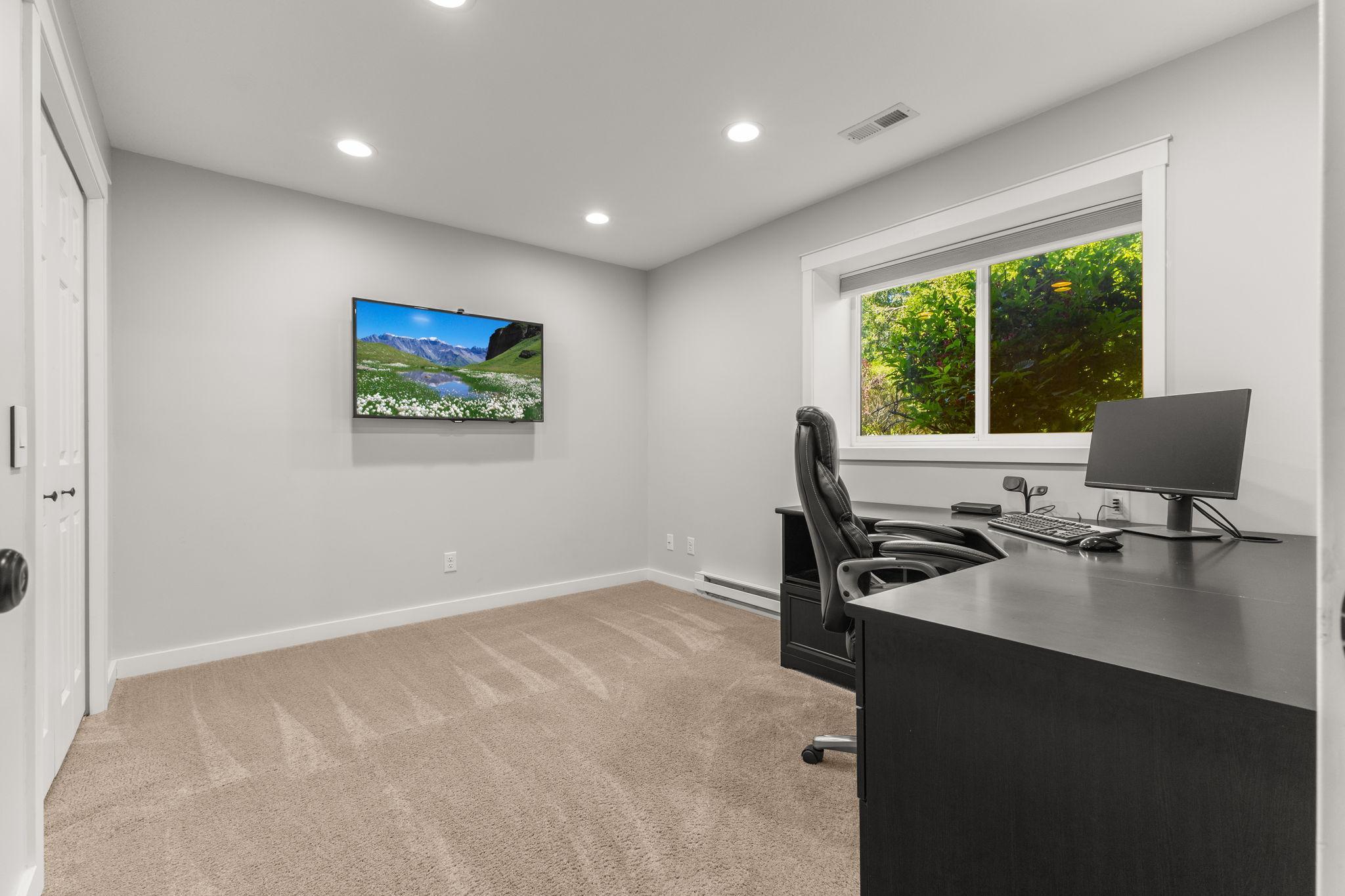 Vivid Spaces_1439 5th St SW, _42.JPG