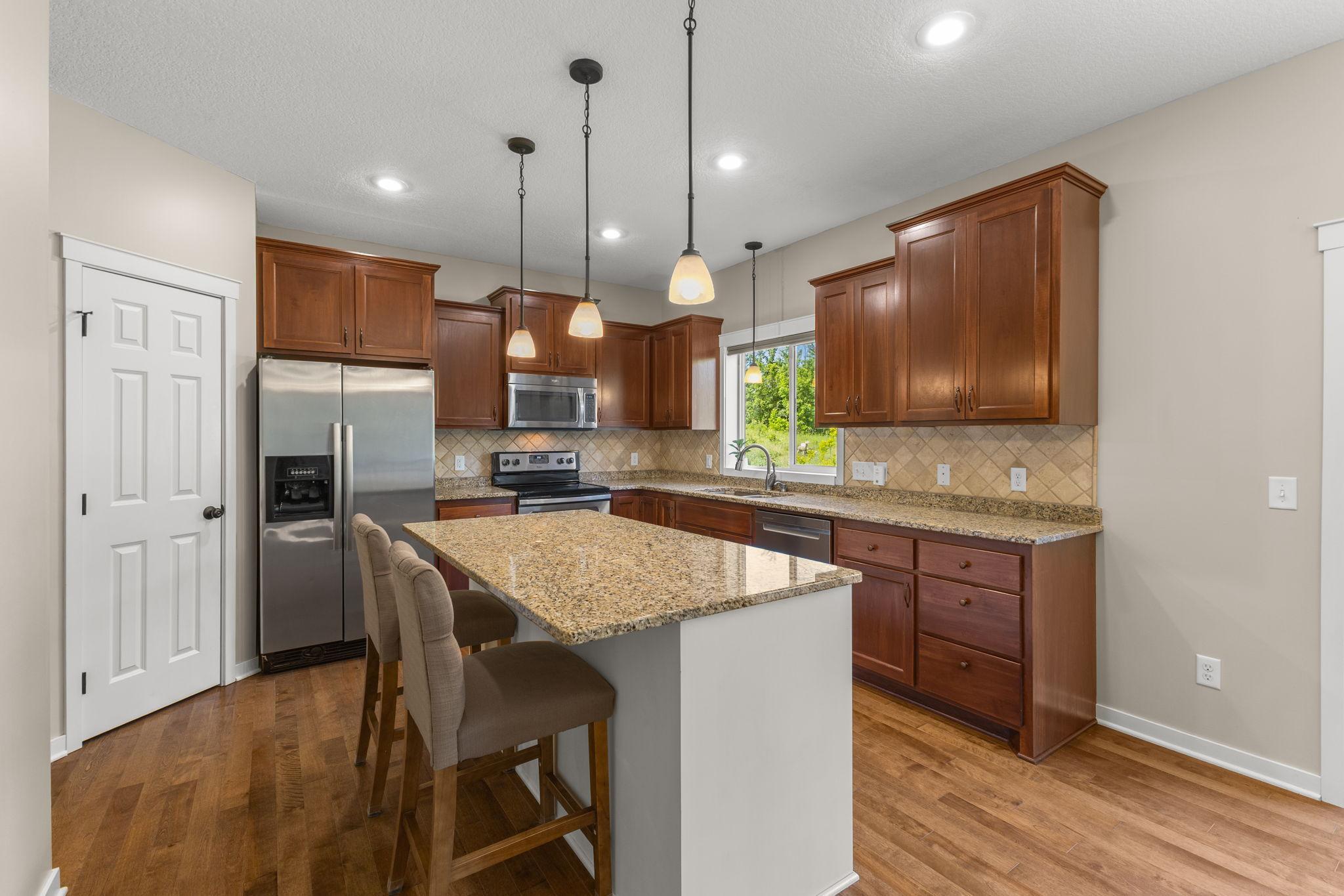 Vivid Spaces_1439 5th St SW, _16.JPG