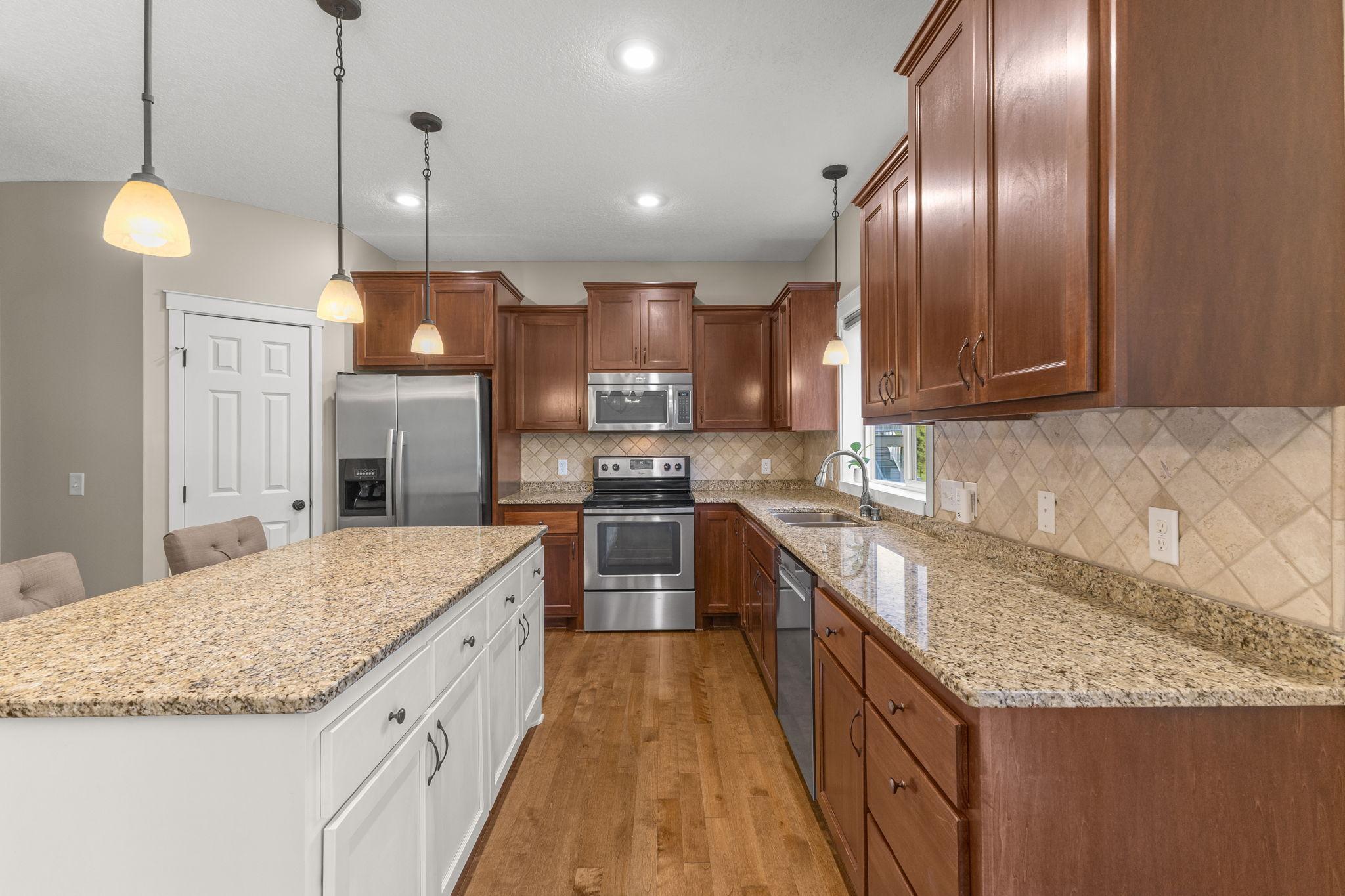 Vivid Spaces_1439 5th St SW, _18.JPG