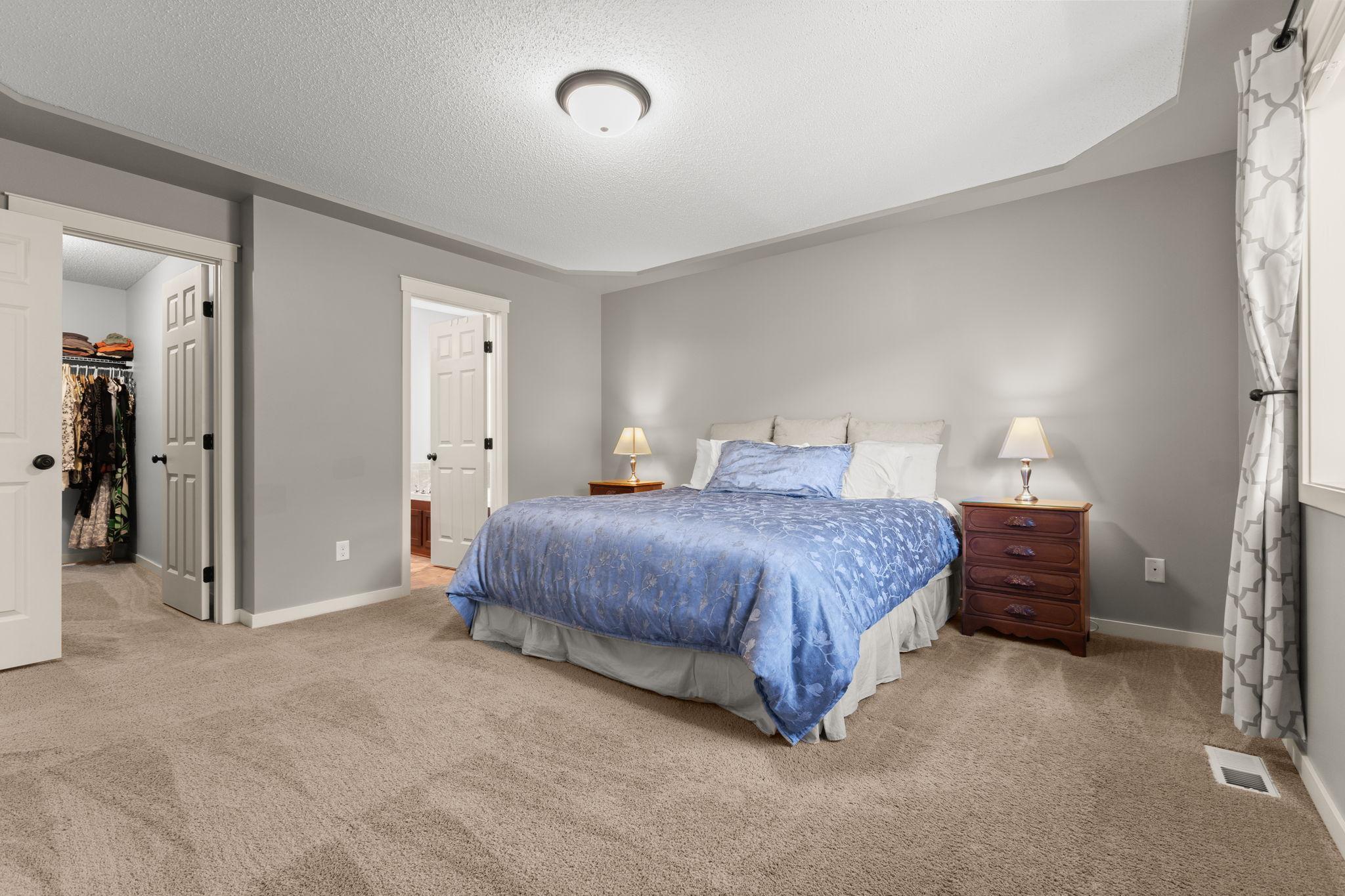 Vivid Spaces_1439 5th St SW, _36.JPG