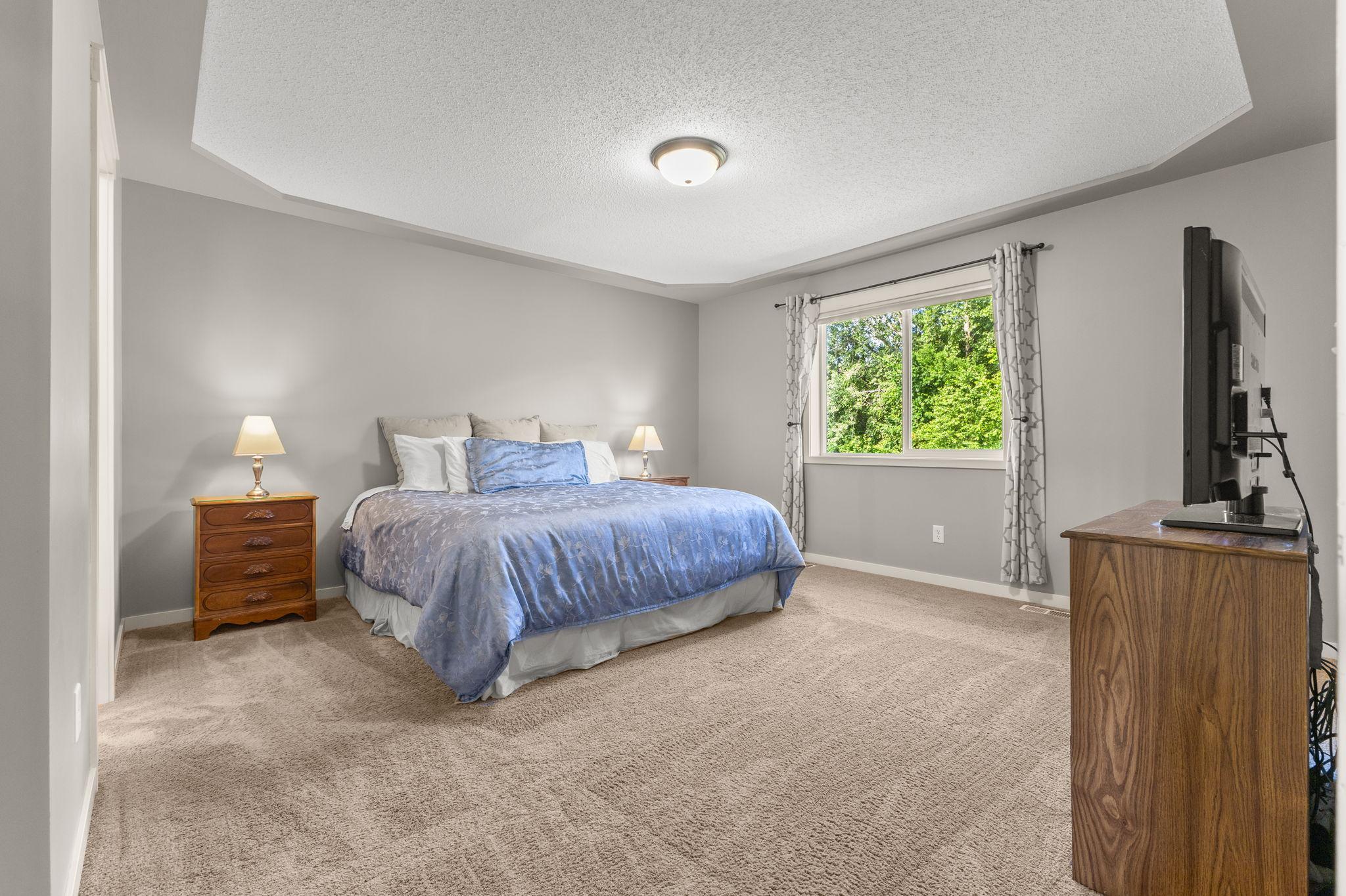 Vivid Spaces_1439 5th St SW, _35.JPG