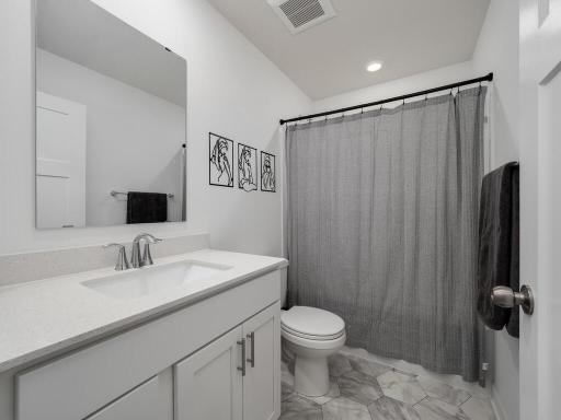 Upper Level Full Bath