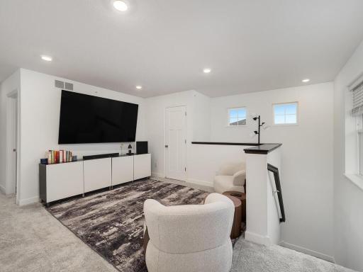 Spacious Upper Loft Area
