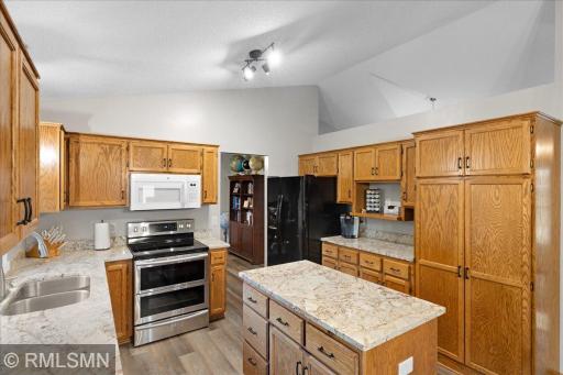 5334 89th Crescent Circle N, Minneapolis, MN 55443