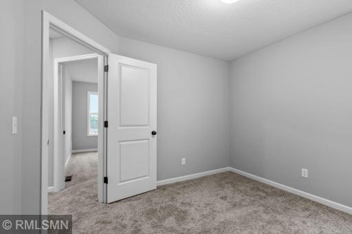 2619 Ivan Avenue NE, Saint Michael, MN 55376