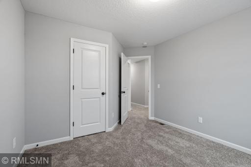 2619 Ivan Avenue NE, Saint Michael, MN 55376
