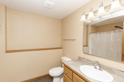 Bathroom 3 - Full