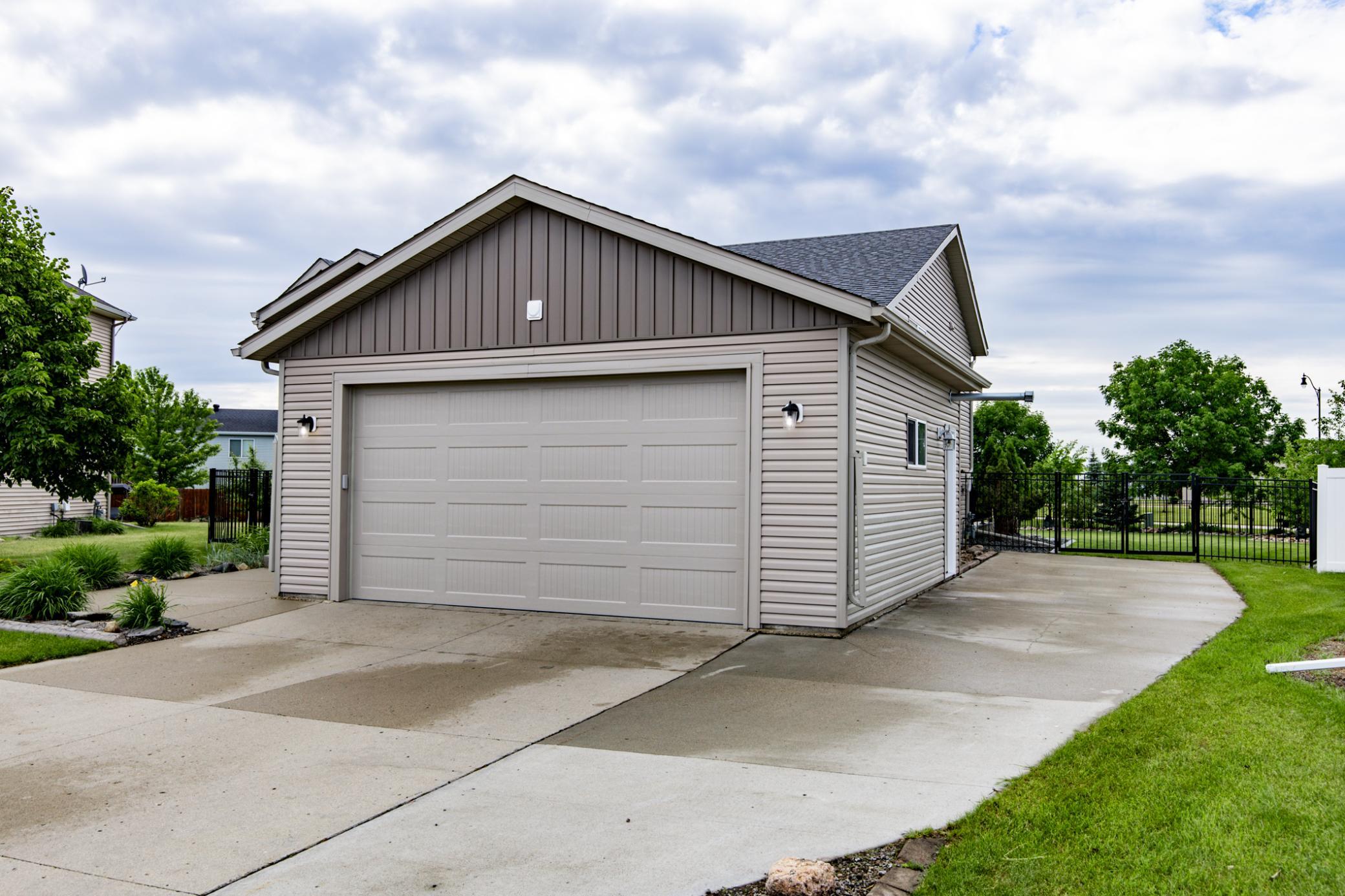 Garage + Extra Parking Spot