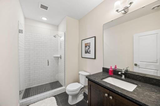 72-web-or-mls-7060 61st St S-82.jpg